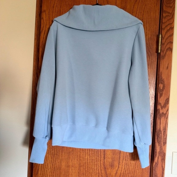 Varley Vine Pullover - Picture 3 of 7